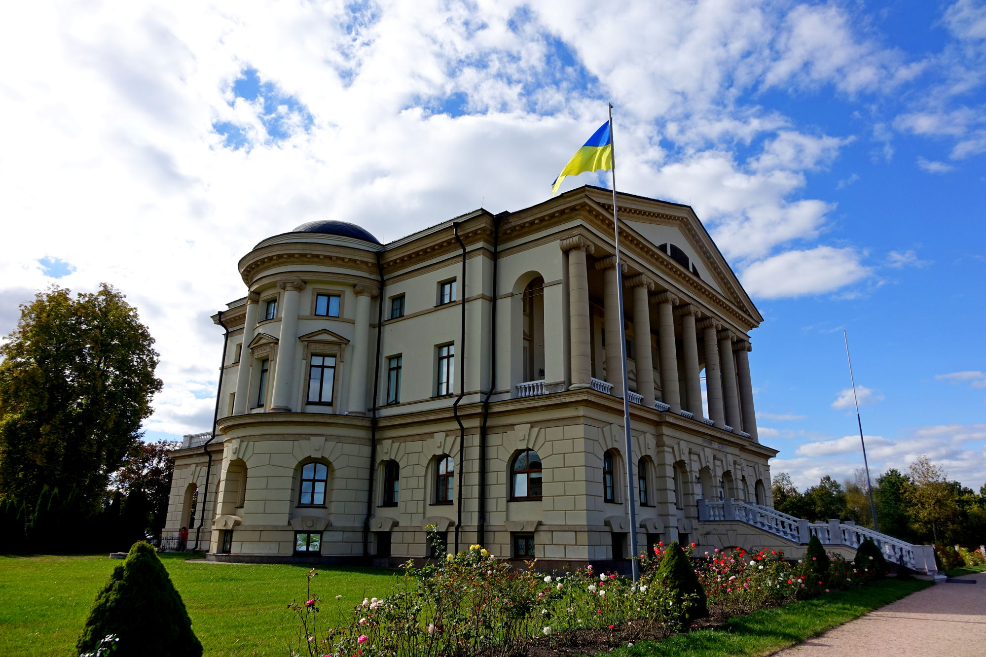 Палац Розумовського — резиденція останнього запорозького гетьмана 8 Палац Розумовського — резиденція останнього запорозького гетьмана