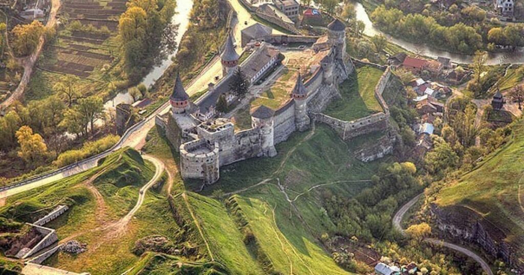 Кам'янець-Подільська фортеця: віртуальна подорож 4 Екскурсії та заходи Кам'янець-Подільської фортеці