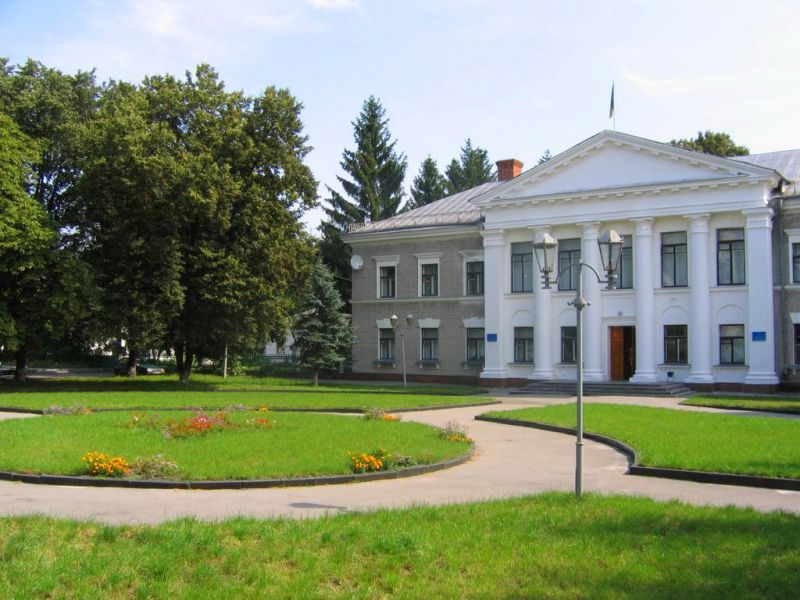 Коростишів: місто, кар'єр та житло в Коростишеві 4 коростишів Маєток та парк