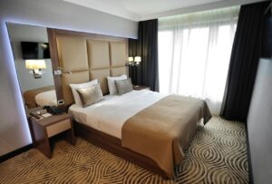 Готель Дністер у Львові: огляд, ціни, відгуки та фото