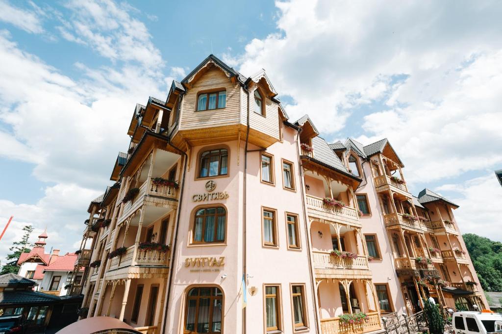 Готель Світязь в Трускавці: огляд, ціни, відгуки та фото