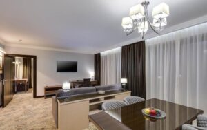 Готель Дністер у Львові: огляд, ціни, відгуки та фото