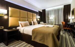 Готель Дністер у Львові: огляд, ціни, відгуки та фото