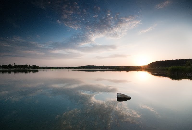 Географічне положення та природні умови озера Віжомля