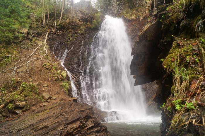 Що подивитись в селі Татарів 5 Водоспад "Гук"