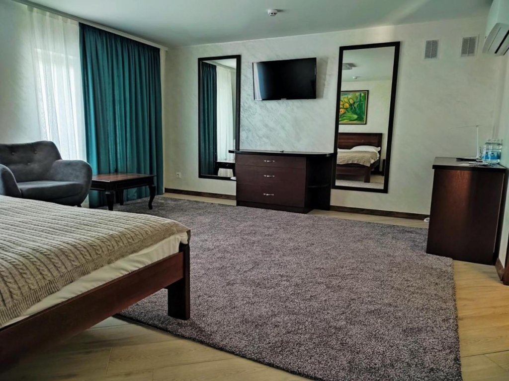 Готель-ресторан "Олеся" в Берегове 2 Номер у готель-ресторані "Олеся" в Берегове