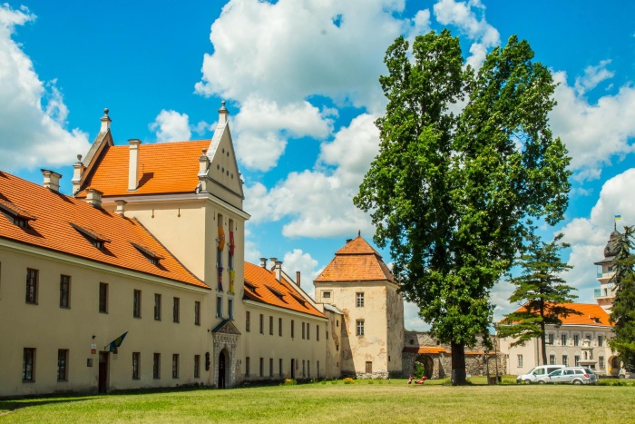 Жовківський замок 9 Як дістатися до Жовківського замку